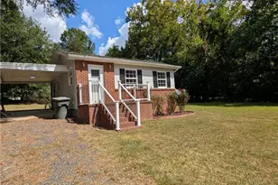 1113 Willow St, Eden, NC 27288 - Photo 1