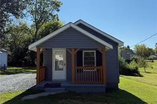 519 Gresham St, Eden, NC 27288 - Photo 1