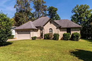 609 Rockwood Dr, Graham, NC 27253 - Photo 1