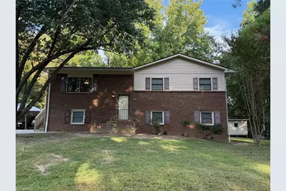 220 Knollwood Drive, Eden, NC 27288 - Photo 1