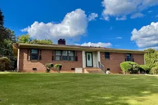 302 Lakewood Dr, Lexington, NC 27292 - Photo 1