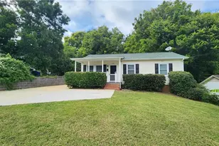 607 Lucerne St, Greensboro, NC 27406 - Photo 1