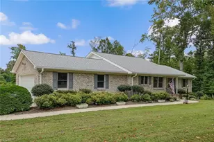 171 Roberson Ln, Reidsville, NC 27320 - Photo 1