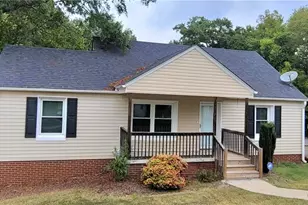 1101 Lawson St, Eden, NC 27288 - Photo 1