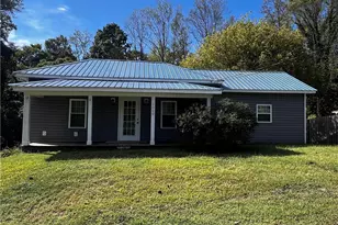 1020 Frank St, Mount Airy, NC 27030 - Photo 1