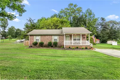 4348 Valley View Road, Thomasville, NC 27360 - Photo 1