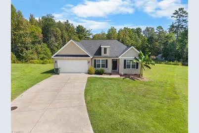 123 Brooke Ridge Drive, Thomasville, NC 27360 - Photo 1