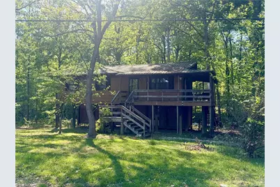 217 Lakeview Drive E, Thomasville, NC 27360 - Photo 1