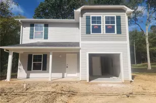 622 Cox Ave, Thomasville, NC 27360 - Photo 1