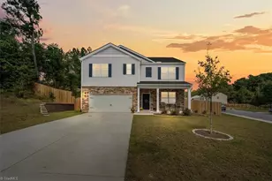 350 Robert Pl, Carthage, NC 28327 - Photo 1