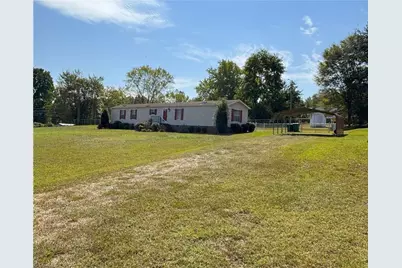 421 Wil O Pat Road, Reidsville, NC 27320 - Photo 1