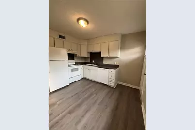 32 Forsyth Street, Thomasville, NC 27360 - Photo 1