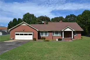 120 Long St, Mayodan, NC 27027 - Photo 1