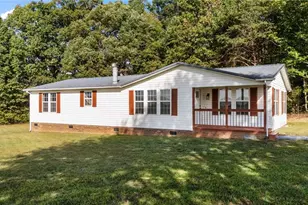 1024 Lyndale Dr, Boonville, NC 27011 - Photo 1