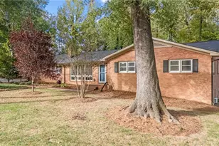 223 S Westwood Ave, Thomasville, NC 27360 - Photo 1