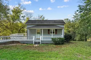 639 W Main St, Franklinville, NC 27248 - Photo 1