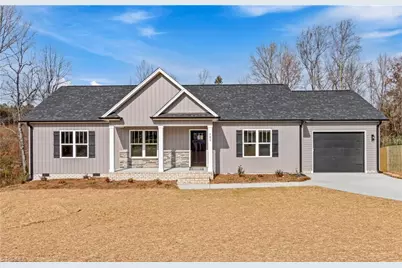 285 Stonybrook Drive, Lexington, NC 27295 - Photo 1