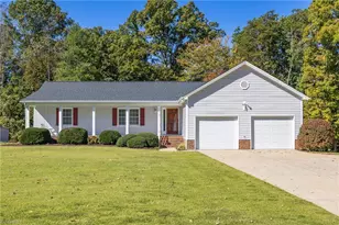 125 Skyline Cir, Eden, NC 27288 - Photo 1