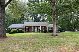 495 Cedar Ln, Reidsville, NC 27320 - Photo 1