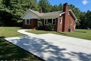 9742 US Hwy 220 Bus N, Randleman, NC 27317 - Photo 1