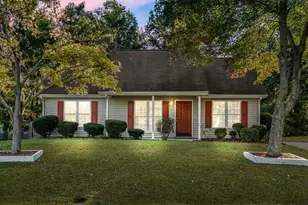 17 Glendale Oaks Ct, Greensboro, NC 27406 - Photo 1