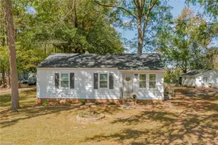 300 Trantham Dr, Lexington, NC 27292 - Photo 1