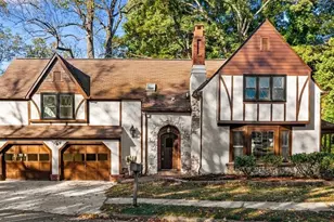 210 Oakwood Dr, Thomasville, NC 27360 - Photo 1