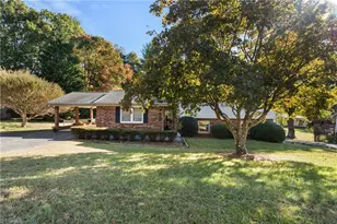 2805 Bobby Ln, Kernersville, NC 27284 - Photo 1