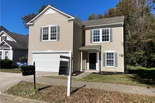 557 Lakeside Valley Dr, Winston-Salem, NC 27107 - Photo 1