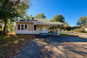 238 Broad St, Lexington, NC 27295 - Photo 1