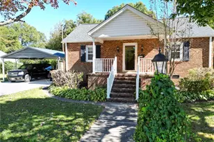 1113 Hermitage Rd, Burlington, NC 27215 - Photo 1