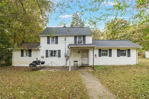 542 Hopkins Rd, Kernersville, NC 27284 - Photo 1