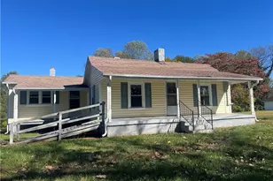 862 N Franklin Rd, Mount Airy, NC 27030 - Photo 1