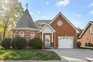 592 Leston Gilbert Dr, Kernersville, NC 27284 - Photo 1