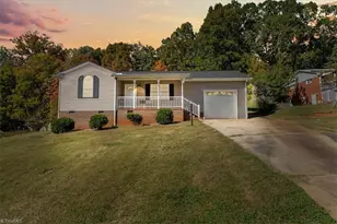 1922 Oak Dr, Asheboro, NC 27205 - Photo 1