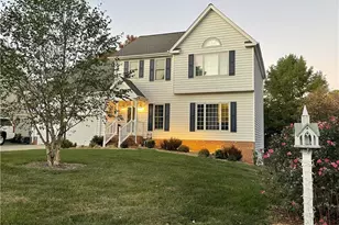 1233 Salem Crossing Rd, Kernersville, NC 27284 - Photo 1