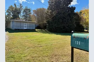 125 Forest Park Lane, Thomasville, NC 27360 - Photo 1