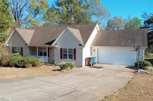 105 Wolf Den Ct, Climax, NC 27233 - Photo 1