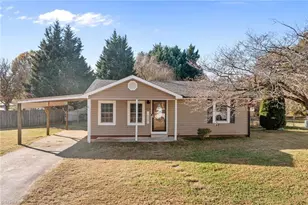 1215 Cleveland Ave, Burlington, NC 27217 - Photo 1