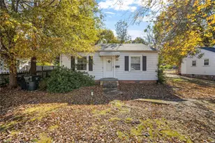 1107 Alden St, Burlington, NC 27217 - Photo 1