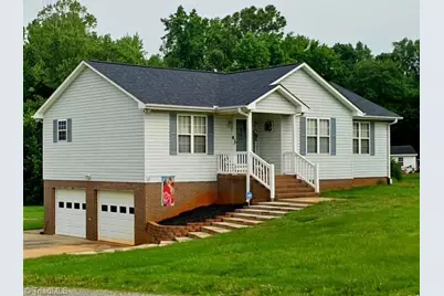 141 Baxter Court, Lexington, NC 27292 - Photo 1