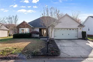 1534 Finwick Dr, Pfafftown, NC 27040 - Photo 1