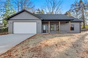 2322 Summerlin St, Winston-Salem, NC 27103 - Photo 1