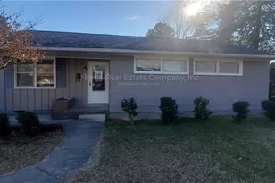 2812 Hermitage Dr, Winston-Salem, NC 27103 - Photo 1