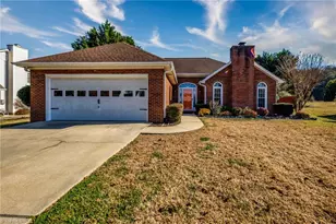 609 Nottinghill Dr, Winston-Salem, NC 27107 - Photo 1