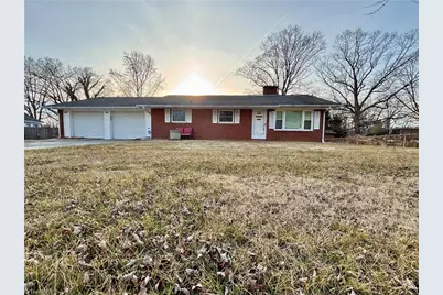139 E Side Drive, Mount Airy, NC 27030 - Photo 1