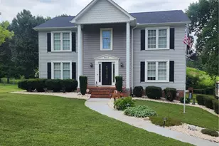 6017 Woods Edge Ln, Kernersville, NC 27284 - Photo 1