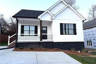 16 W Colonial Dr, Thomasville, NC 27360 - Photo 1