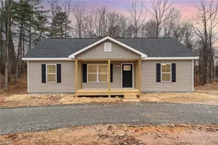 129 Lake St, Elkin, NC 28621 - Photo 1