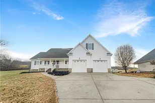 2942 Clear Ridge Dr, Trinity, NC 27370 - Photo 1